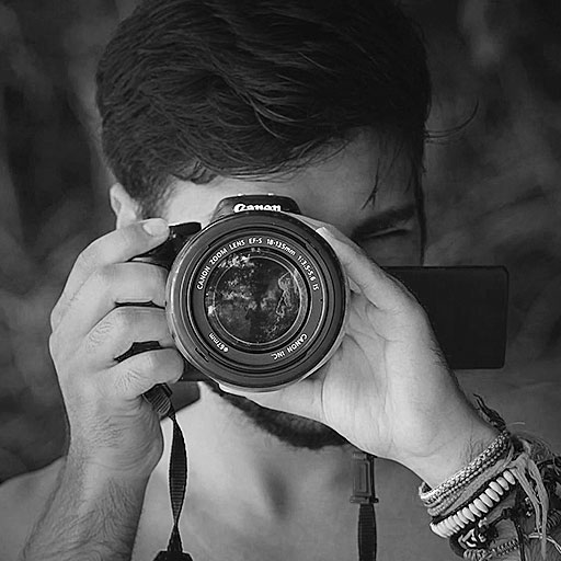 Saman Zakpur, Designer und Fotograf